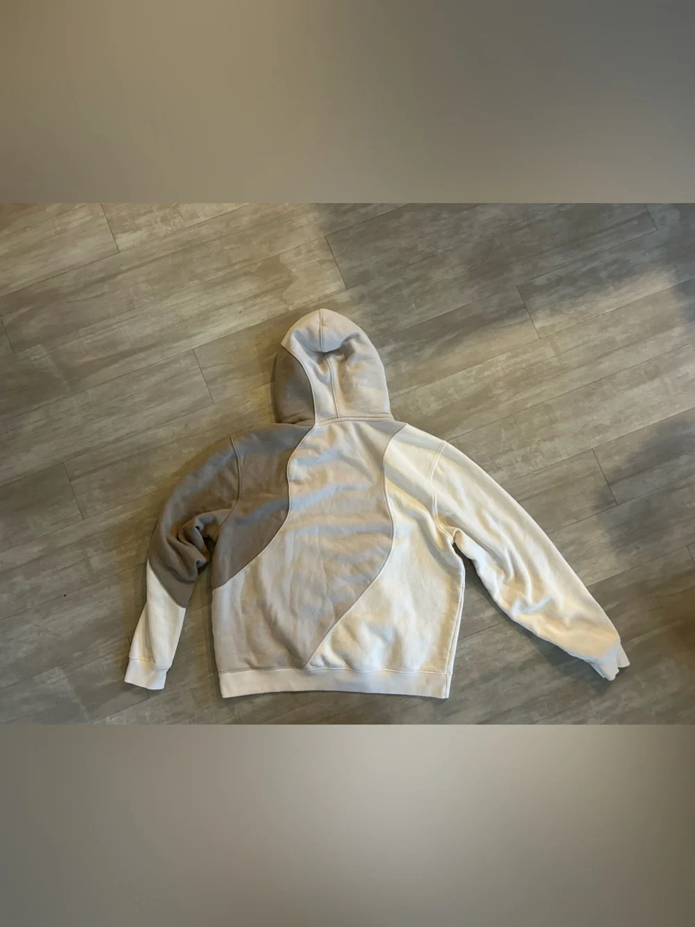 Alo Yoga Make Waves Hoodie Sweatshirt in Ivory Bone Gravel size Women Large